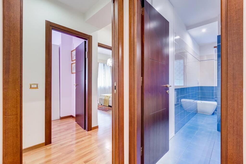 Exclusive Apartment In Eur Lake Рим Екстер'єр фото